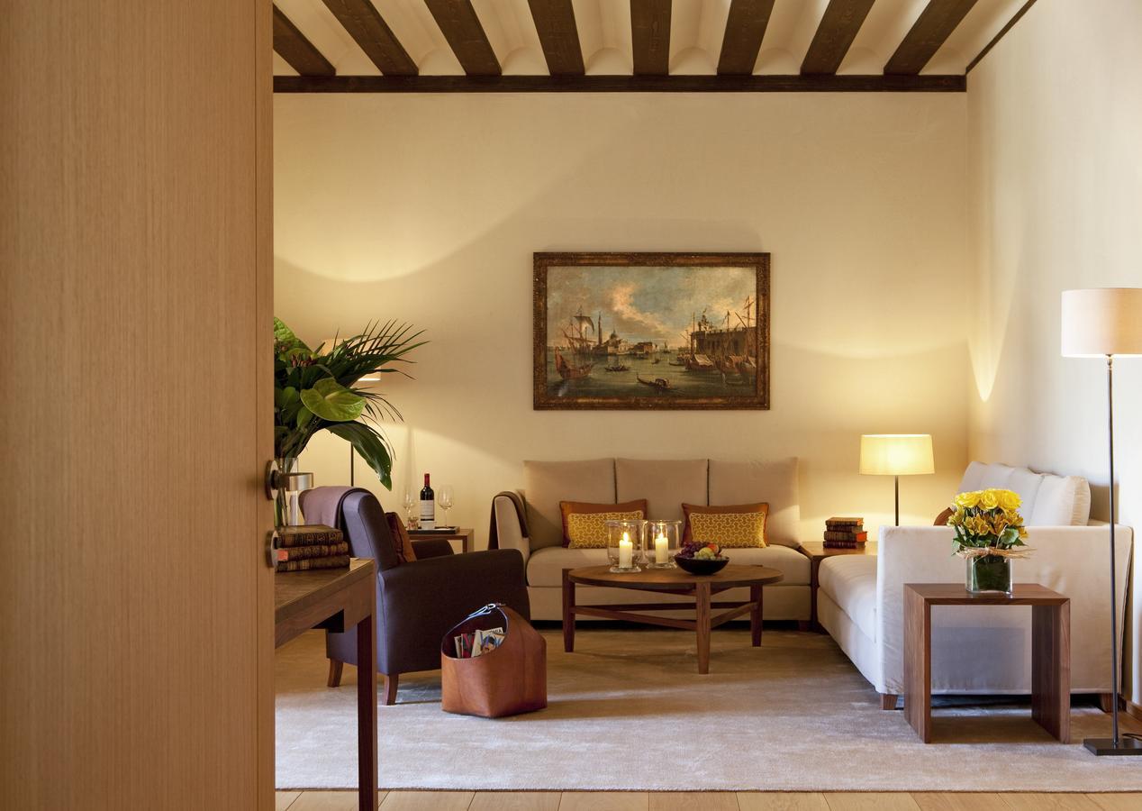 Abadia Retuerta Ledomaine Hotel Sardon De Duero Стая снимка
